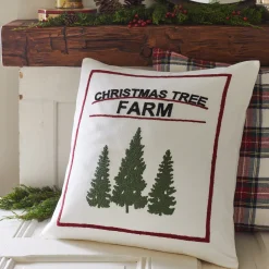 Winter Embroideries<Taylor Linens Christmas Tree Farm – Porch Pillow