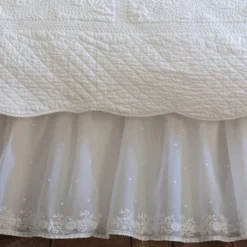 Bed Skirts<Taylor Linens Daisy Dot White Bed Skirt