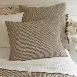 Quilts & Matelasses<Taylor Linens Farmhouse Quilt