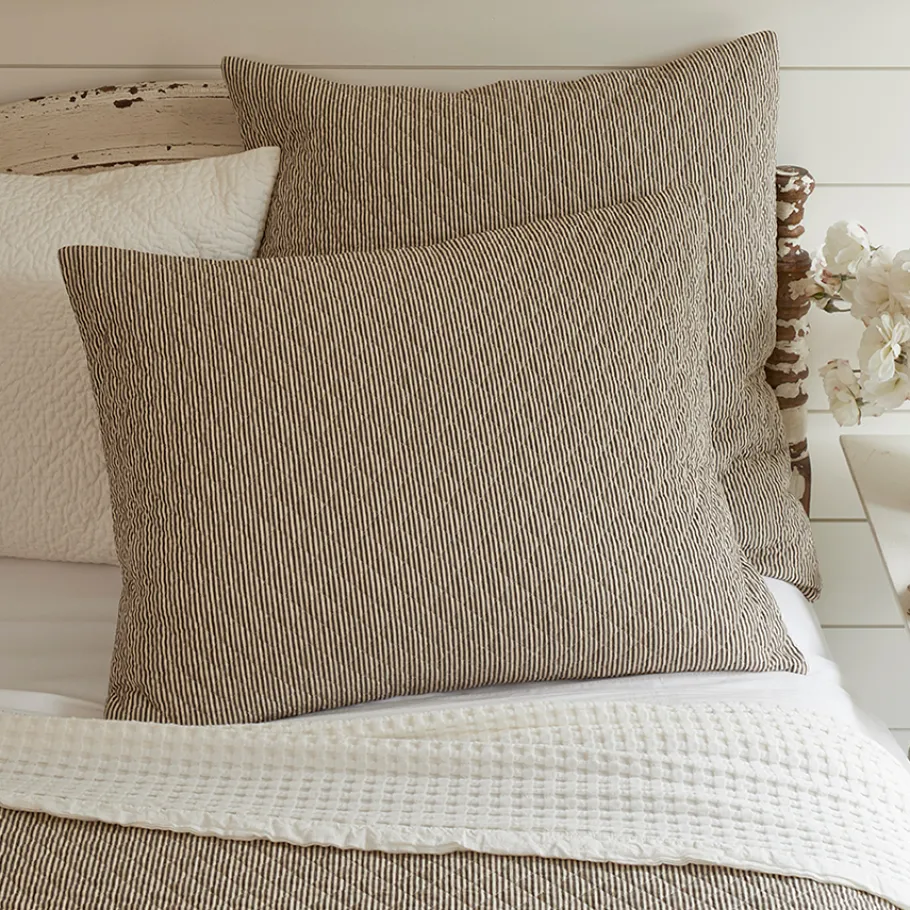 Shams<Taylor Linens Farmhouse Quilted Sham
