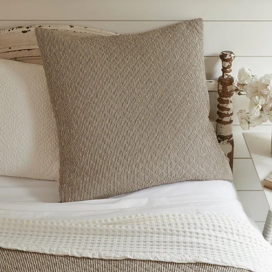 Shams<Taylor Linens Farmhouse Quilted Sham