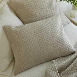 Quilts & Matelasses<Taylor Linens Hayslip Stone Quilt