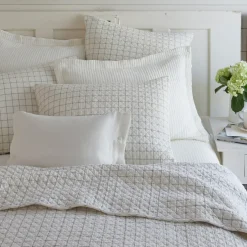 Quilts & Matelasses<Taylor Linens Schoolhouse Black Quilt