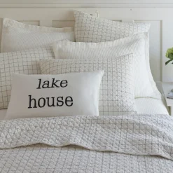Quilts & Matelasses<Taylor Linens Schoolhouse Black Quilt