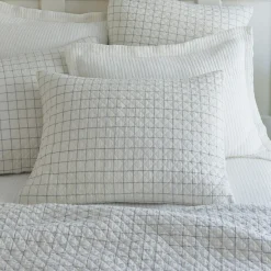 Shams<Taylor Linens Schoolhouse Black Quilted Sham
