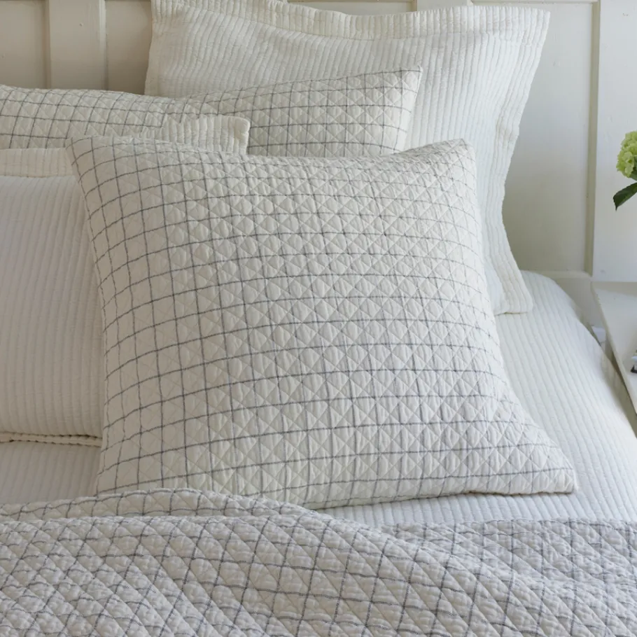 Shams<Taylor Linens Schoolhouse Black Quilted Sham
