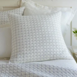 Shams<Taylor Linens Schoolhouse Indigo Quilted Sham