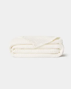 Throws<Taylor Linens Waffle Blanket Cream
